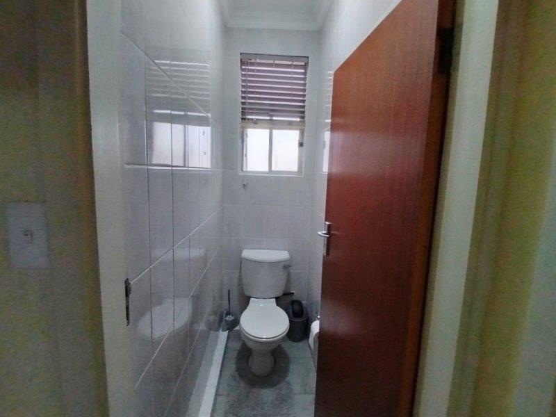 2 Bedroom Property for Sale in Uvongo KwaZulu-Natal