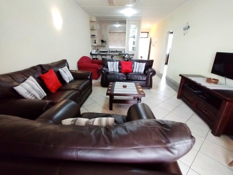 2 Bedroom Property for Sale in Uvongo KwaZulu-Natal