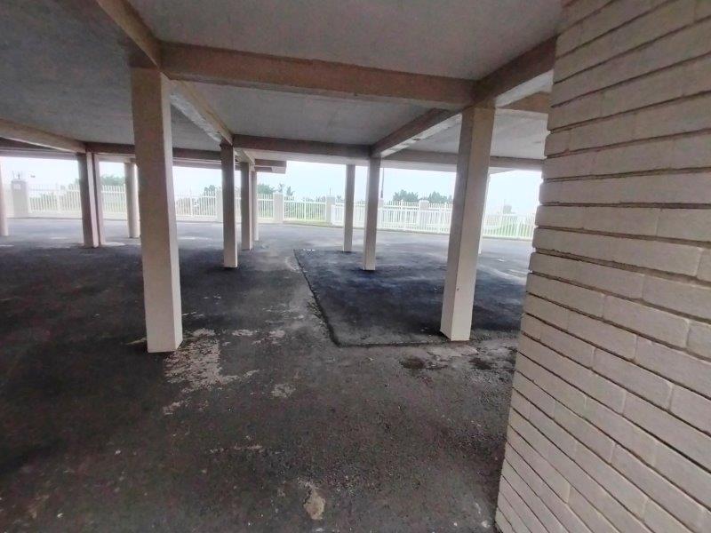 2 Bedroom Property for Sale in Uvongo KwaZulu-Natal