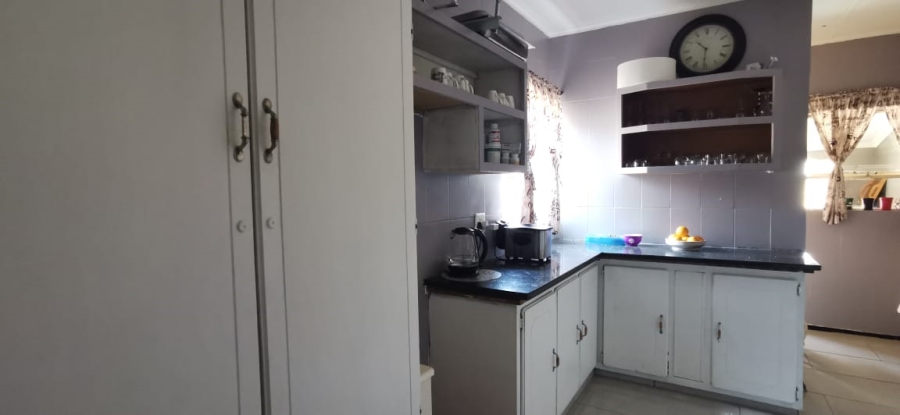 6 Bedroom Property for Sale in Pioneer Park KwaZulu-Natal