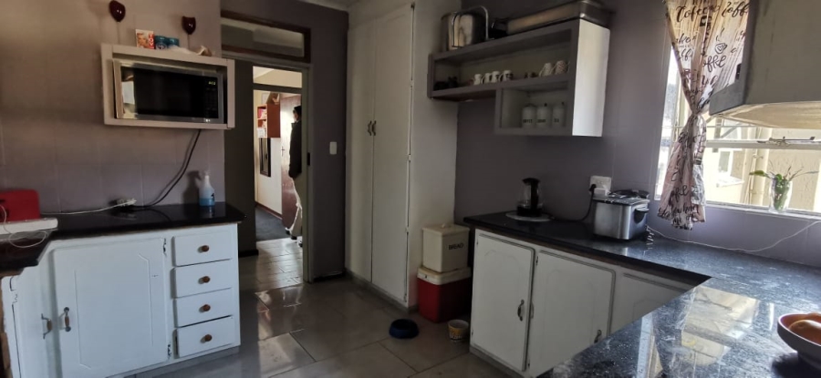 6 Bedroom Property for Sale in Pioneer Park KwaZulu-Natal
