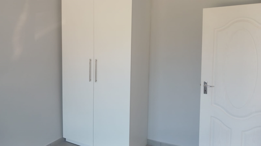 To Let 2 Bedroom Property for Rent in Margate KwaZulu-Natal