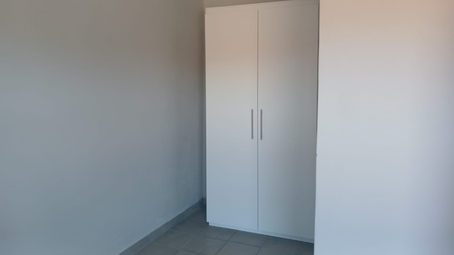To Let 2 Bedroom Property for Rent in Margate KwaZulu-Natal