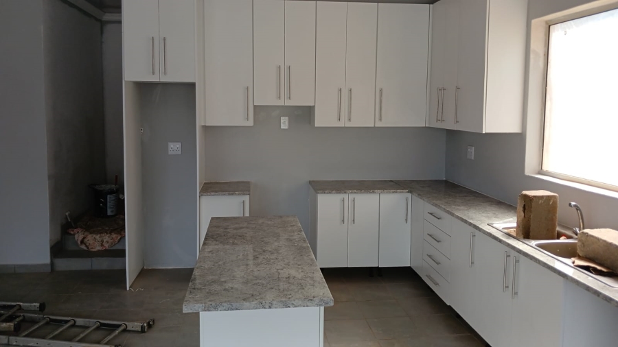 To Let 2 Bedroom Property for Rent in Margate KwaZulu-Natal