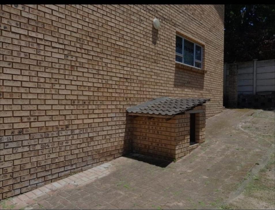 To Let 4 Bedroom Property for Rent in Margate KwaZulu-Natal