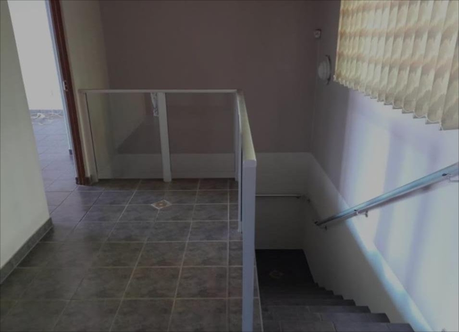 To Let 4 Bedroom Property for Rent in Margate KwaZulu-Natal