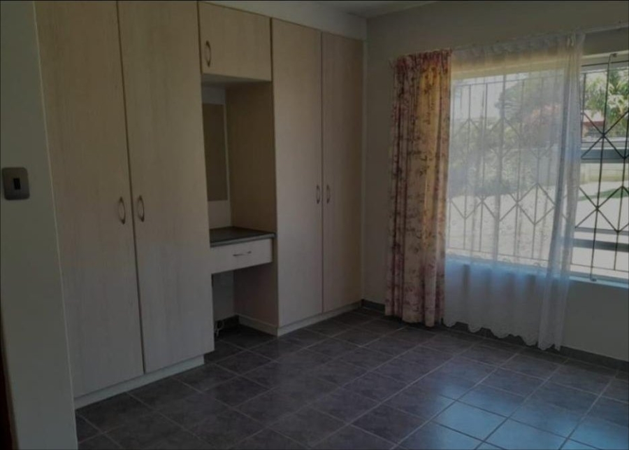 To Let 4 Bedroom Property for Rent in Margate KwaZulu-Natal