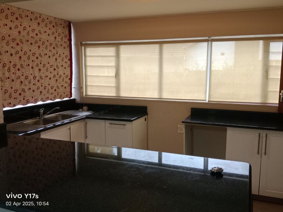 5 Bedroom Property for Sale in Pelham KwaZulu-Natal