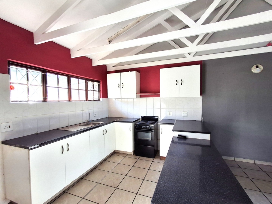 3 Bedroom Property for Sale in Port Edward KwaZulu-Natal