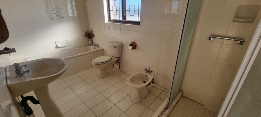 4 Bedroom Property for Sale in Pumula KwaZulu-Natal