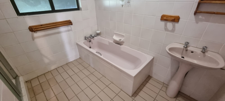 4 Bedroom Property for Sale in Pumula KwaZulu-Natal