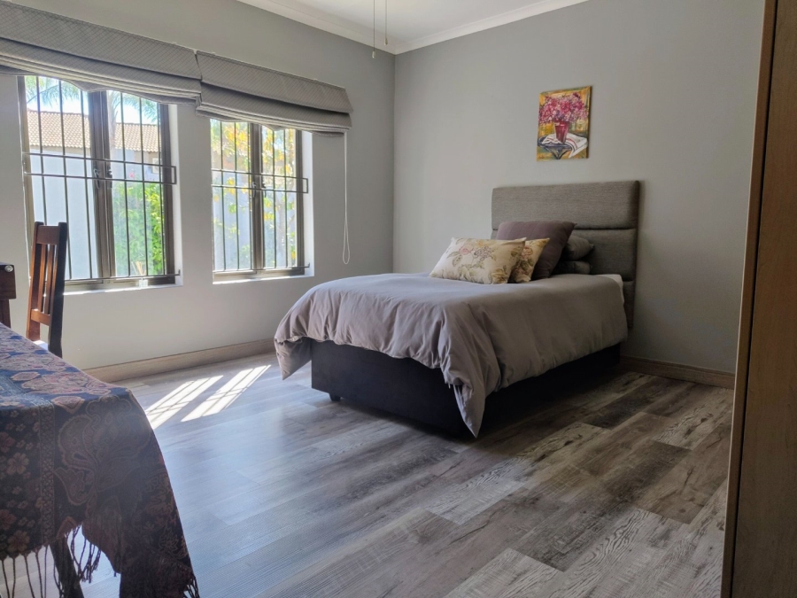 3 Bedroom Property for Sale in Schuinshoogte KwaZulu-Natal