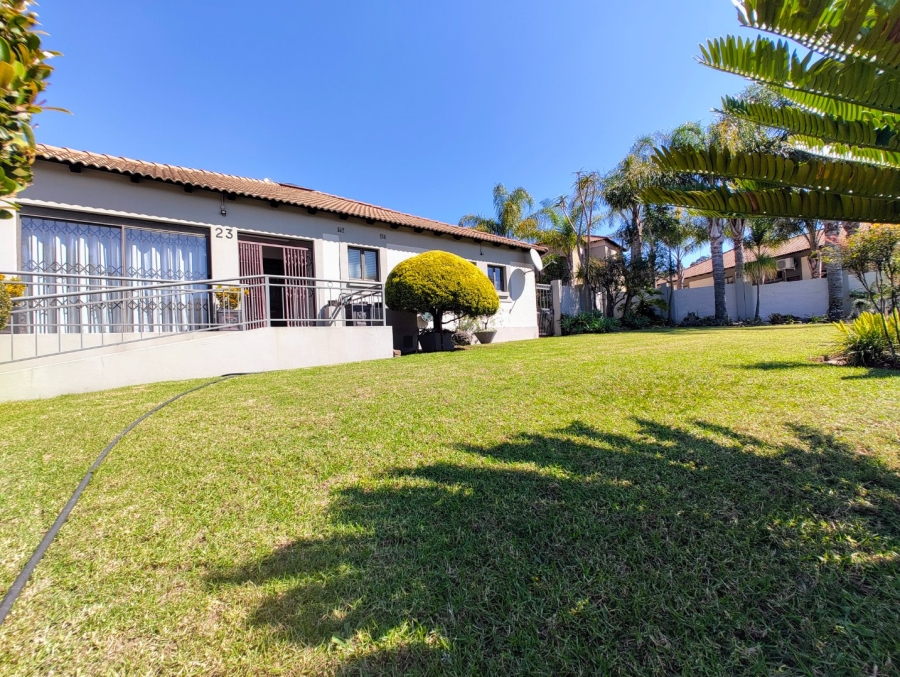 3 Bedroom Property for Sale in Schuinshoogte KwaZulu-Natal