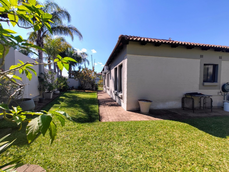 3 Bedroom Property for Sale in Schuinshoogte KwaZulu-Natal