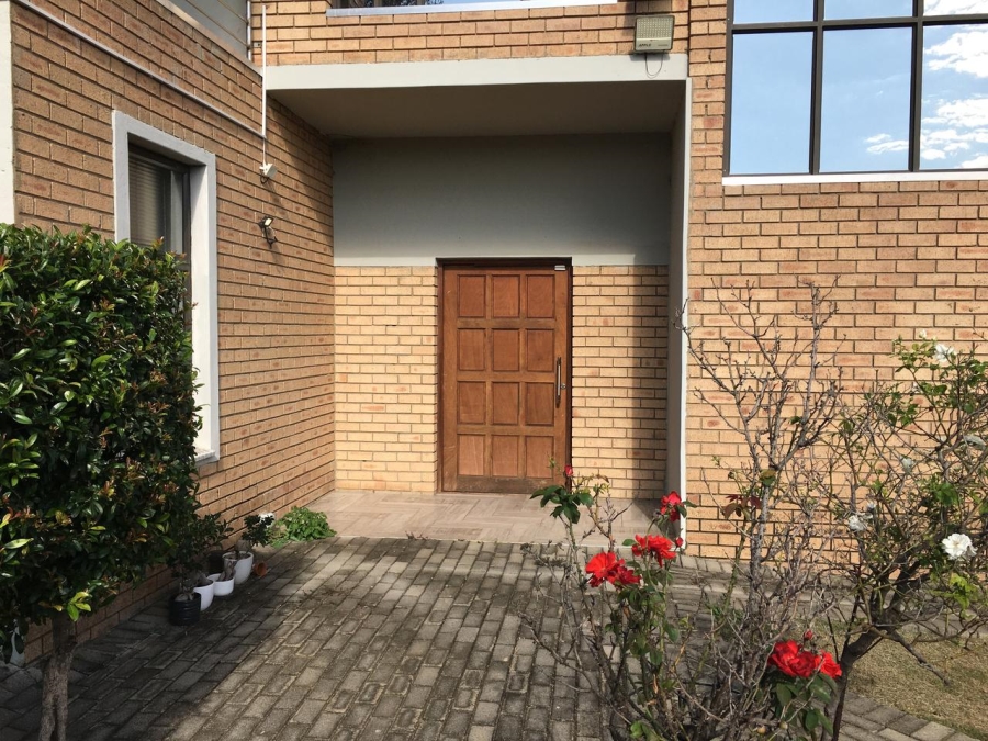 To Let  Bedroom Property for Rent in Aviary Hill KwaZulu-Natal