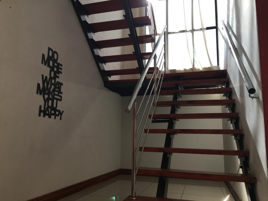 To Let  Bedroom Property for Rent in Aviary Hill KwaZulu-Natal