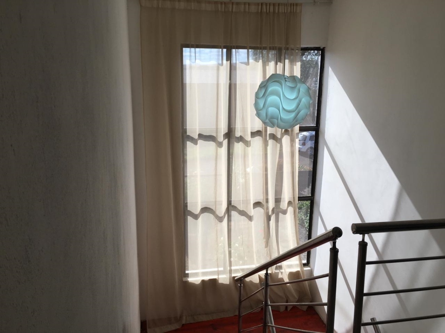 To Let  Bedroom Property for Rent in Aviary Hill KwaZulu-Natal