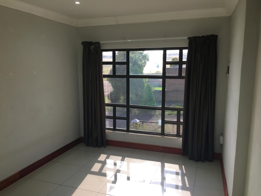 To Let  Bedroom Property for Rent in Aviary Hill KwaZulu-Natal