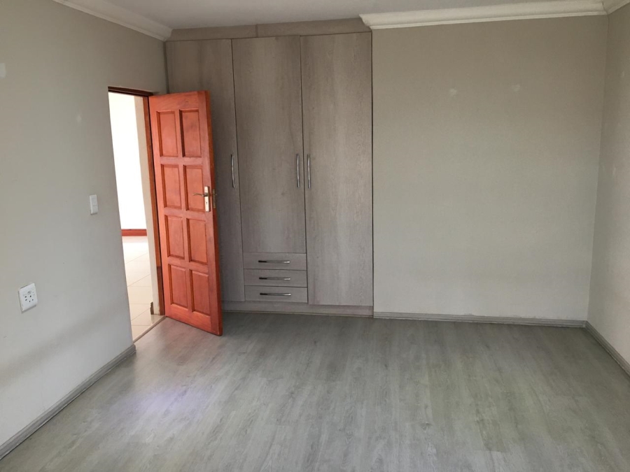 To Let  Bedroom Property for Rent in Aviary Hill KwaZulu-Natal