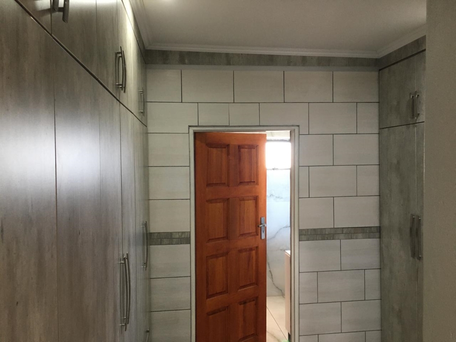To Let  Bedroom Property for Rent in Aviary Hill KwaZulu-Natal