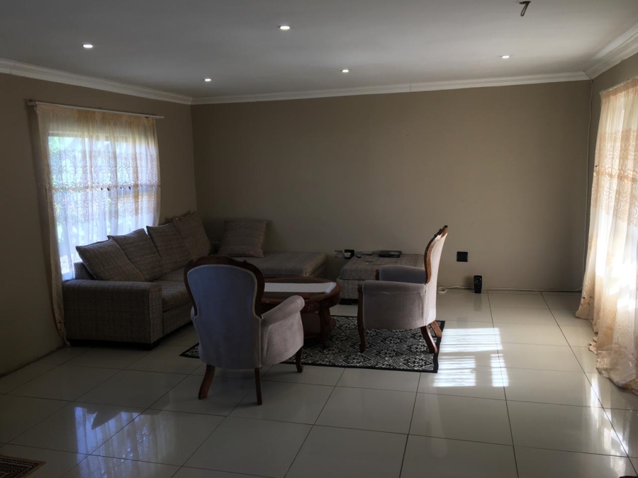 To Let  Bedroom Property for Rent in Aviary Hill KwaZulu-Natal