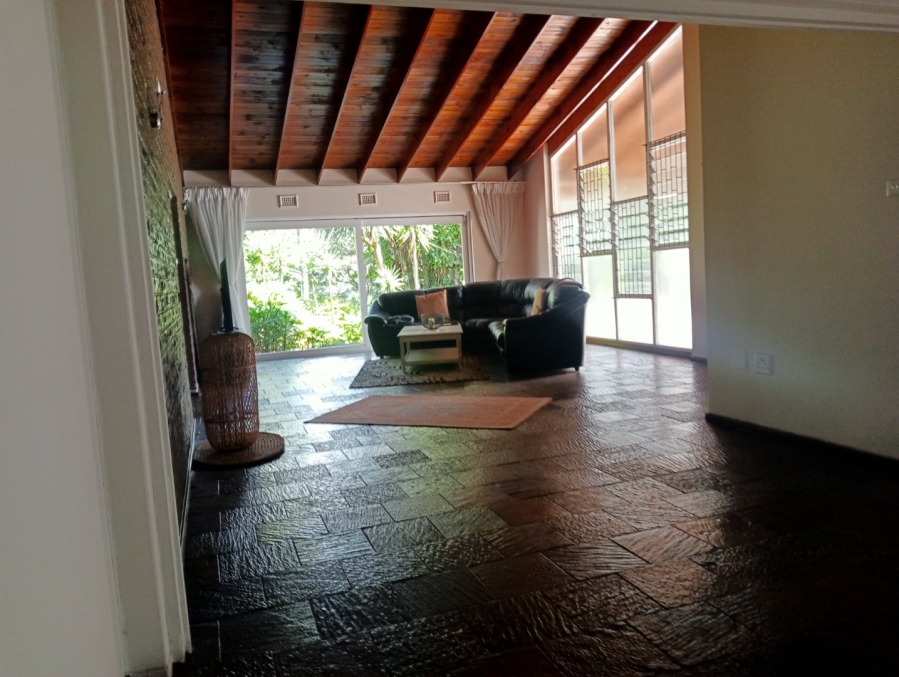 To Let 5 Bedroom Property for Rent in Woodside KwaZulu-Natal