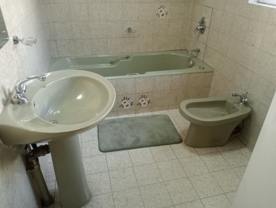 To Let 5 Bedroom Property for Rent in Woodside KwaZulu-Natal