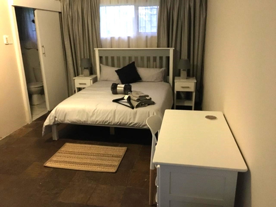 To Let 5 Bedroom Property for Rent in Woodside KwaZulu-Natal