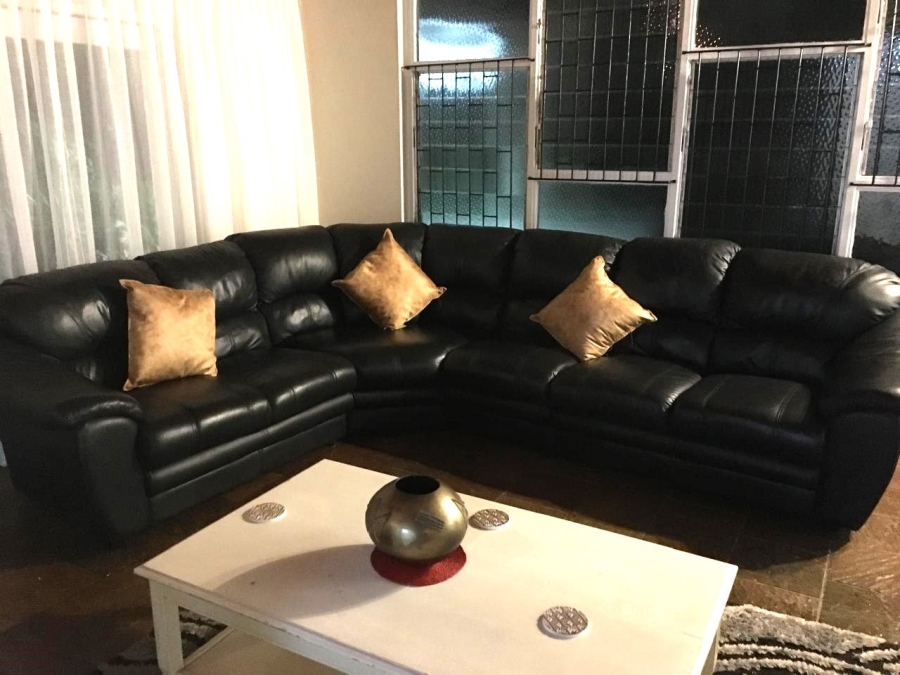 To Let 5 Bedroom Property for Rent in Woodside KwaZulu-Natal