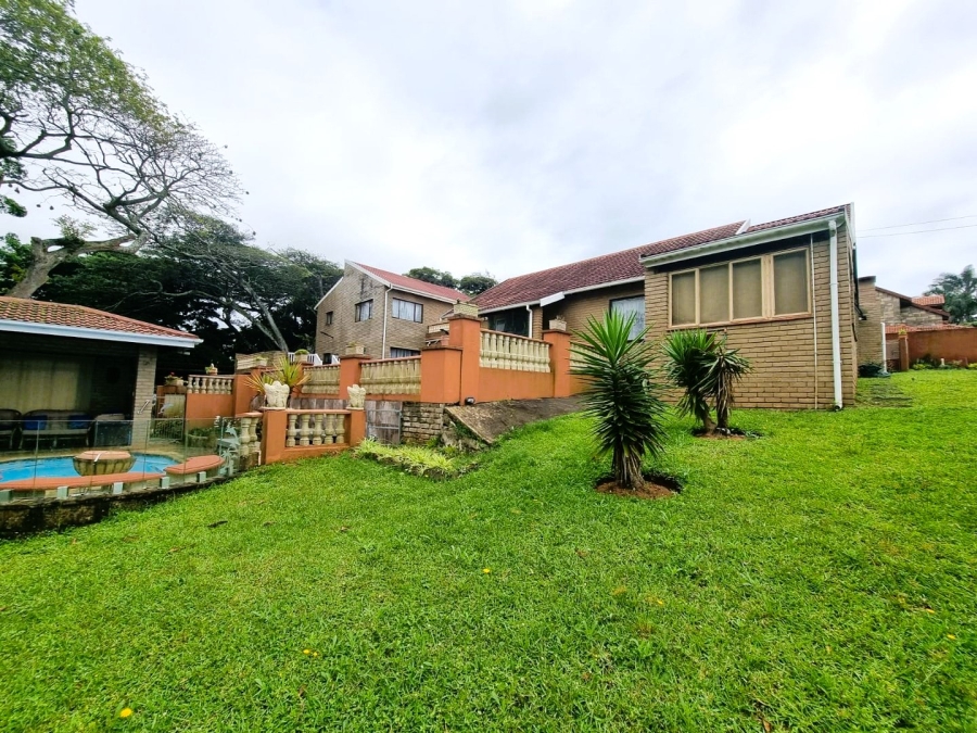 6 Bedroom Property for Sale in Southport KwaZulu-Natal