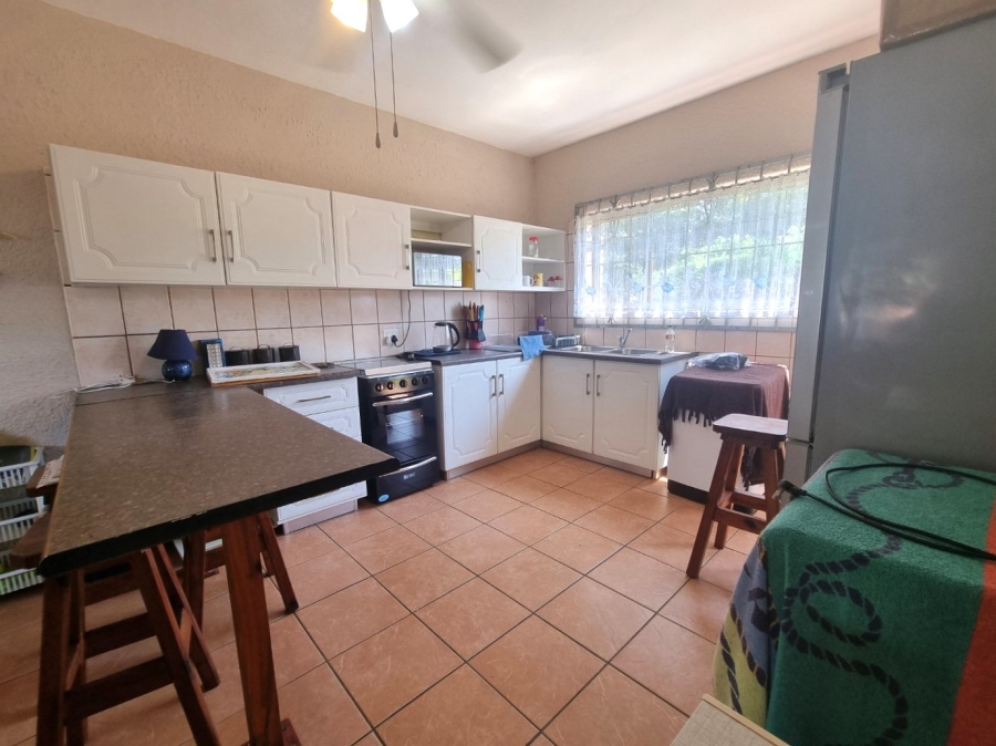 6 Bedroom Property for Sale in Southport KwaZulu-Natal
