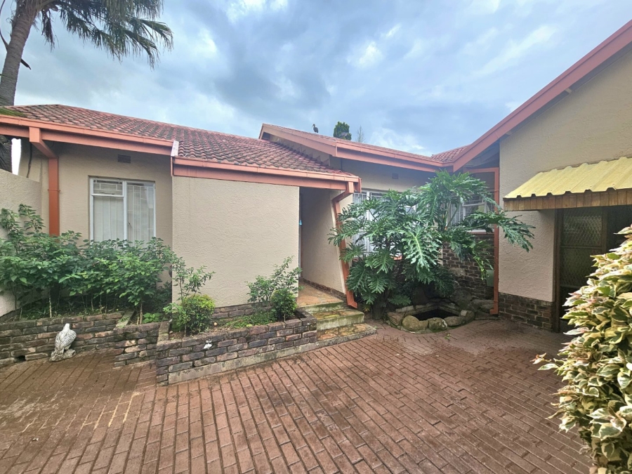 To Let 4 Bedroom Property for Rent in Pioneer Park KwaZulu-Natal