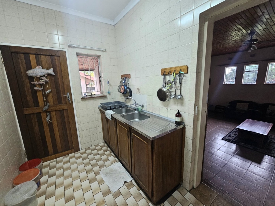 To Let 4 Bedroom Property for Rent in Pioneer Park KwaZulu-Natal
