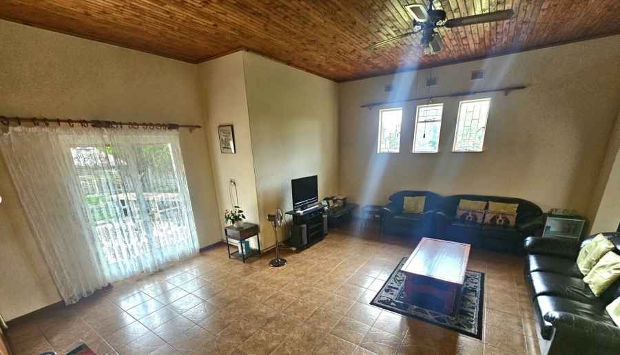 To Let 4 Bedroom Property for Rent in Pioneer Park KwaZulu-Natal