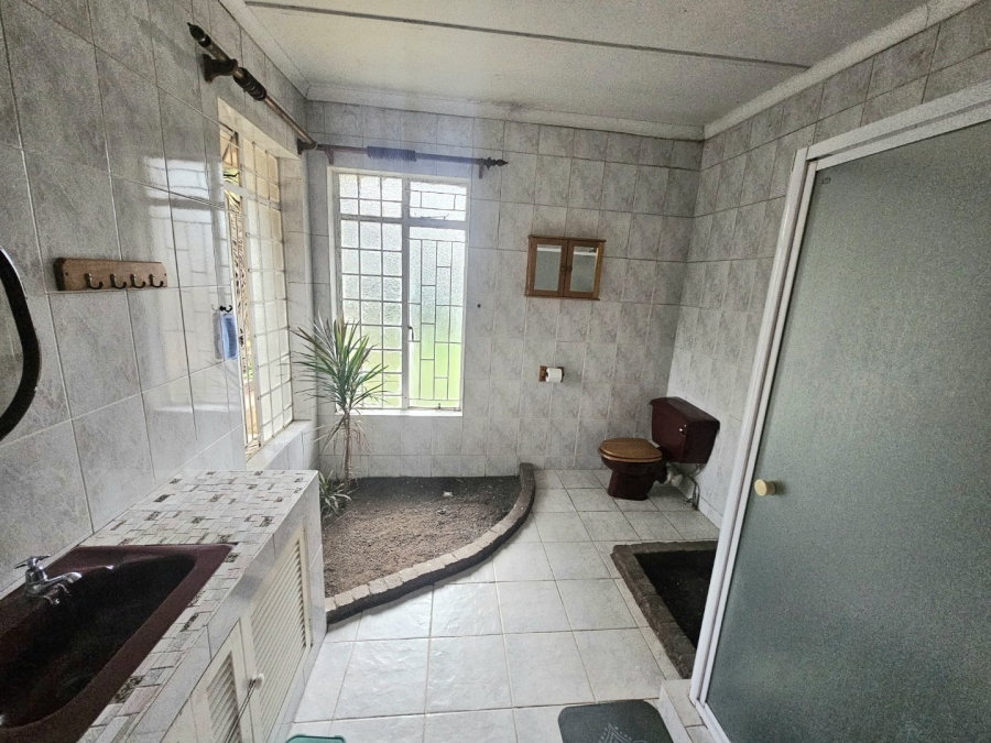 To Let 4 Bedroom Property for Rent in Pioneer Park KwaZulu-Natal