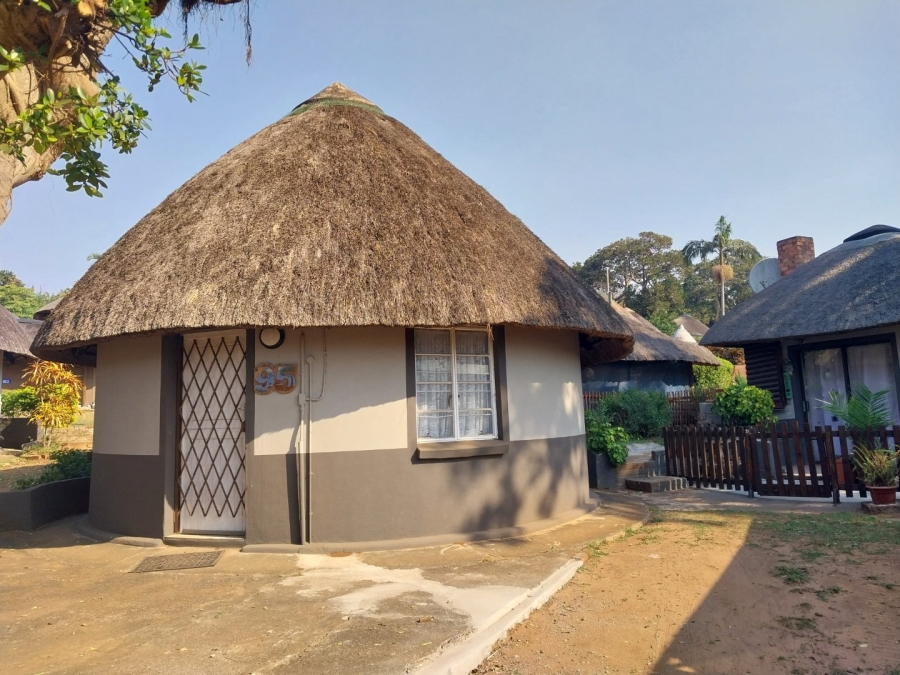1 Bedroom Property for Sale in Hibberdene KwaZulu-Natal
