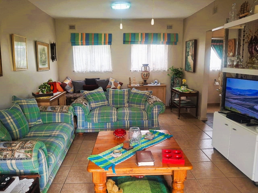 3 Bedroom Property for Sale in Umtentweni KwaZulu-Natal