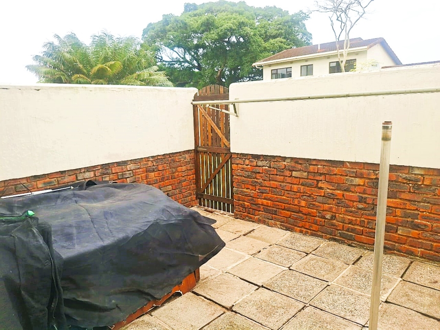 3 Bedroom Property for Sale in Umtentweni KwaZulu-Natal