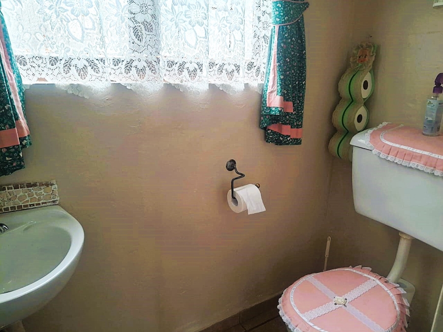 3 Bedroom Property for Sale in Umtentweni KwaZulu-Natal