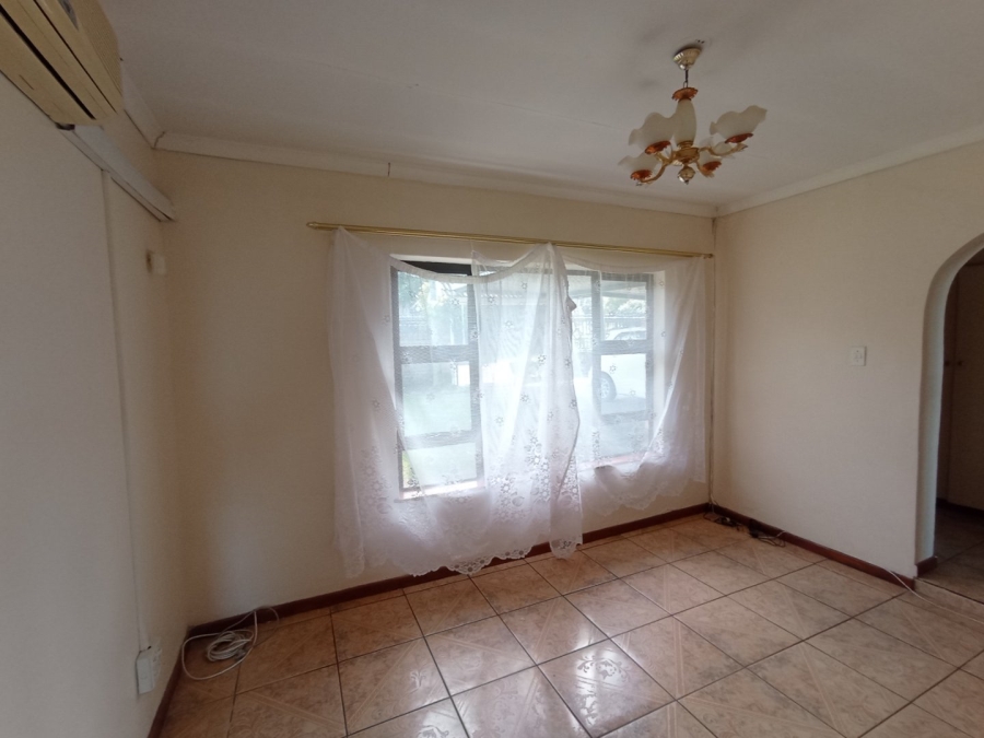 3 Bedroom Property for Sale in Scottsville KwaZulu-Natal