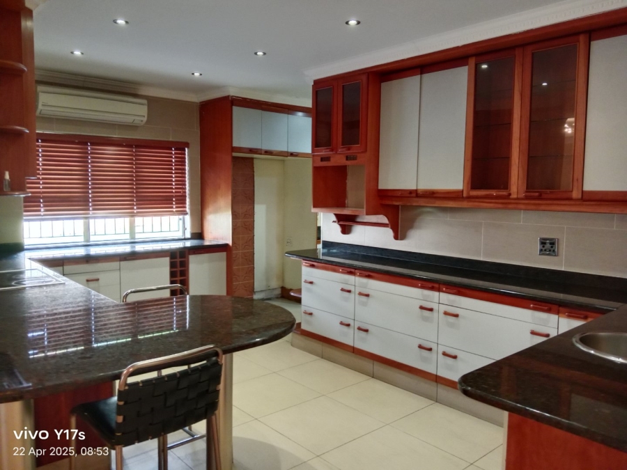 5 Bedroom Property for Sale in Chase Valley KwaZulu-Natal