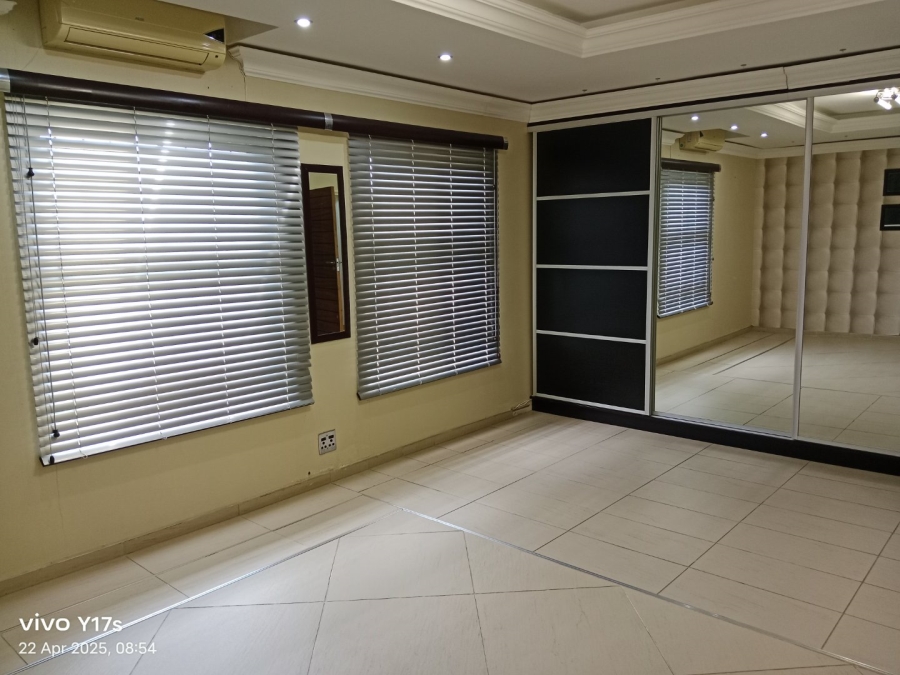 5 Bedroom Property for Sale in Chase Valley KwaZulu-Natal