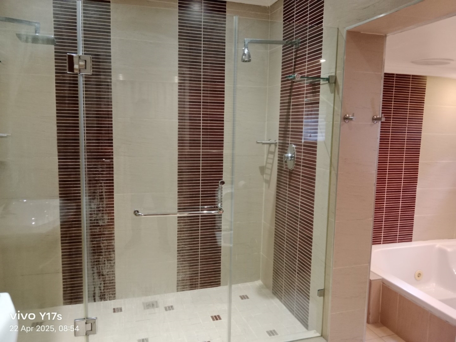 5 Bedroom Property for Sale in Chase Valley KwaZulu-Natal