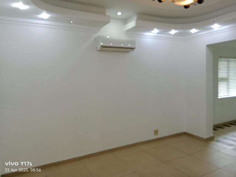 5 Bedroom Property for Sale in Chase Valley KwaZulu-Natal