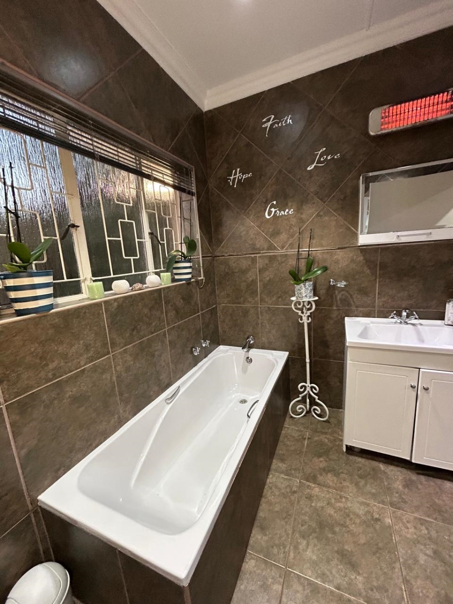 4 Bedroom Property for Sale in Dundee KwaZulu-Natal