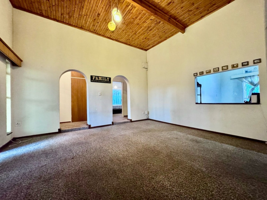4 Bedroom Property for Sale in Huttenheights KwaZulu-Natal