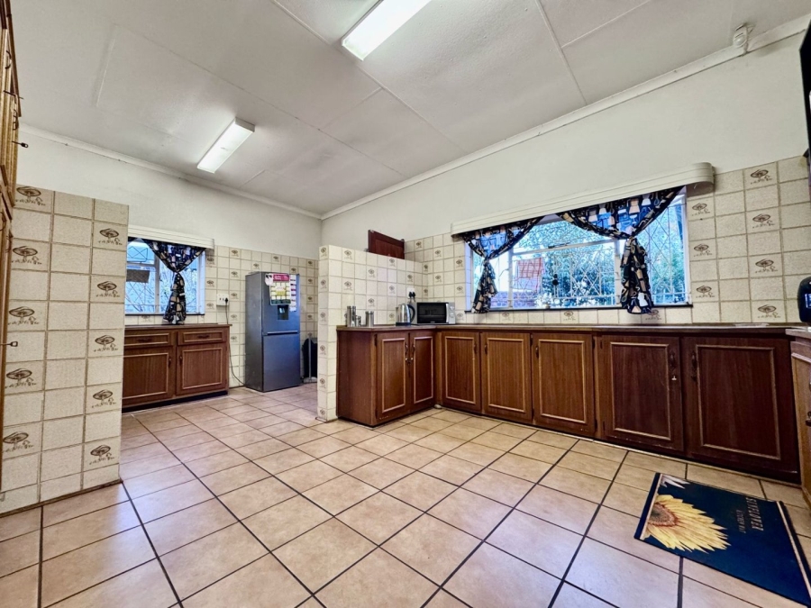4 Bedroom Property for Sale in Huttenheights KwaZulu-Natal