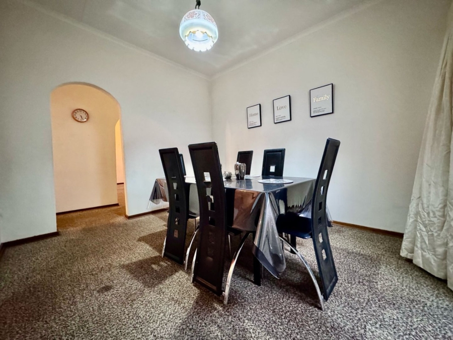 4 Bedroom Property for Sale in Huttenheights KwaZulu-Natal