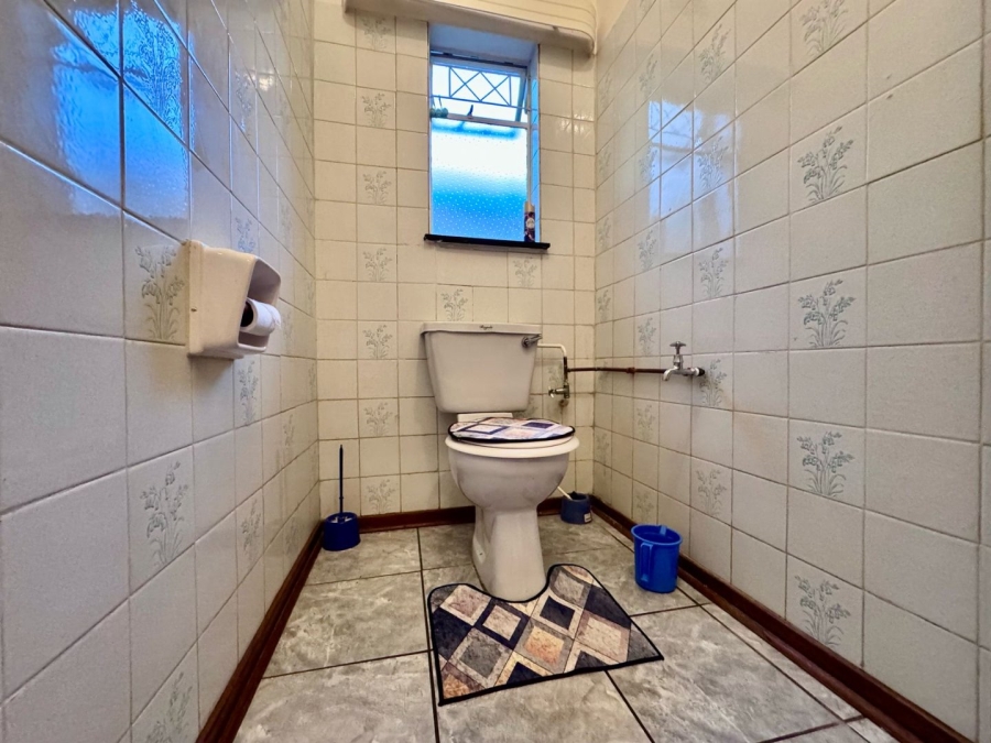 4 Bedroom Property for Sale in Huttenheights KwaZulu-Natal