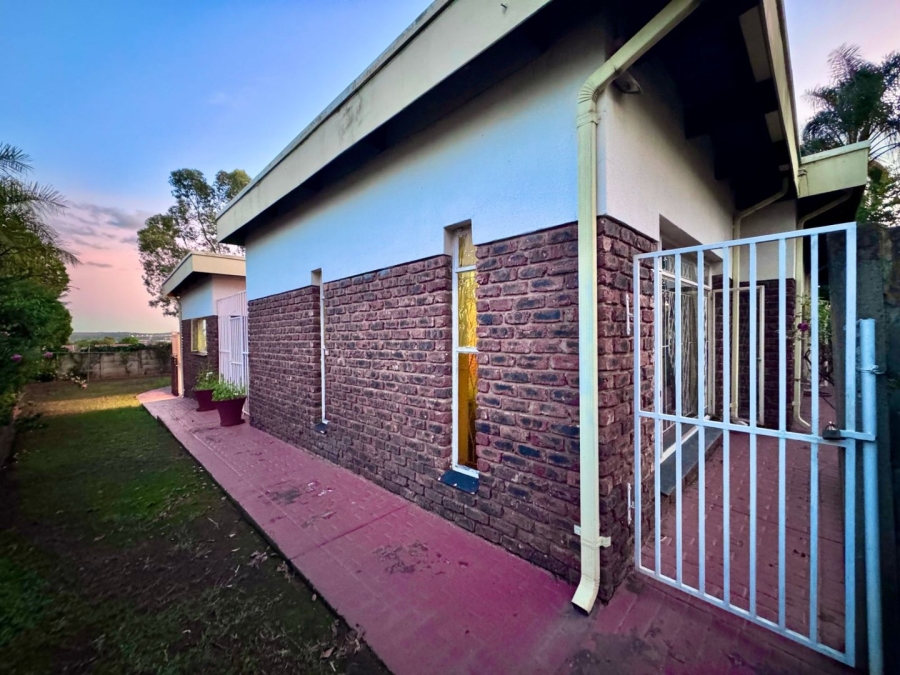 4 Bedroom Property for Sale in Huttenheights KwaZulu-Natal